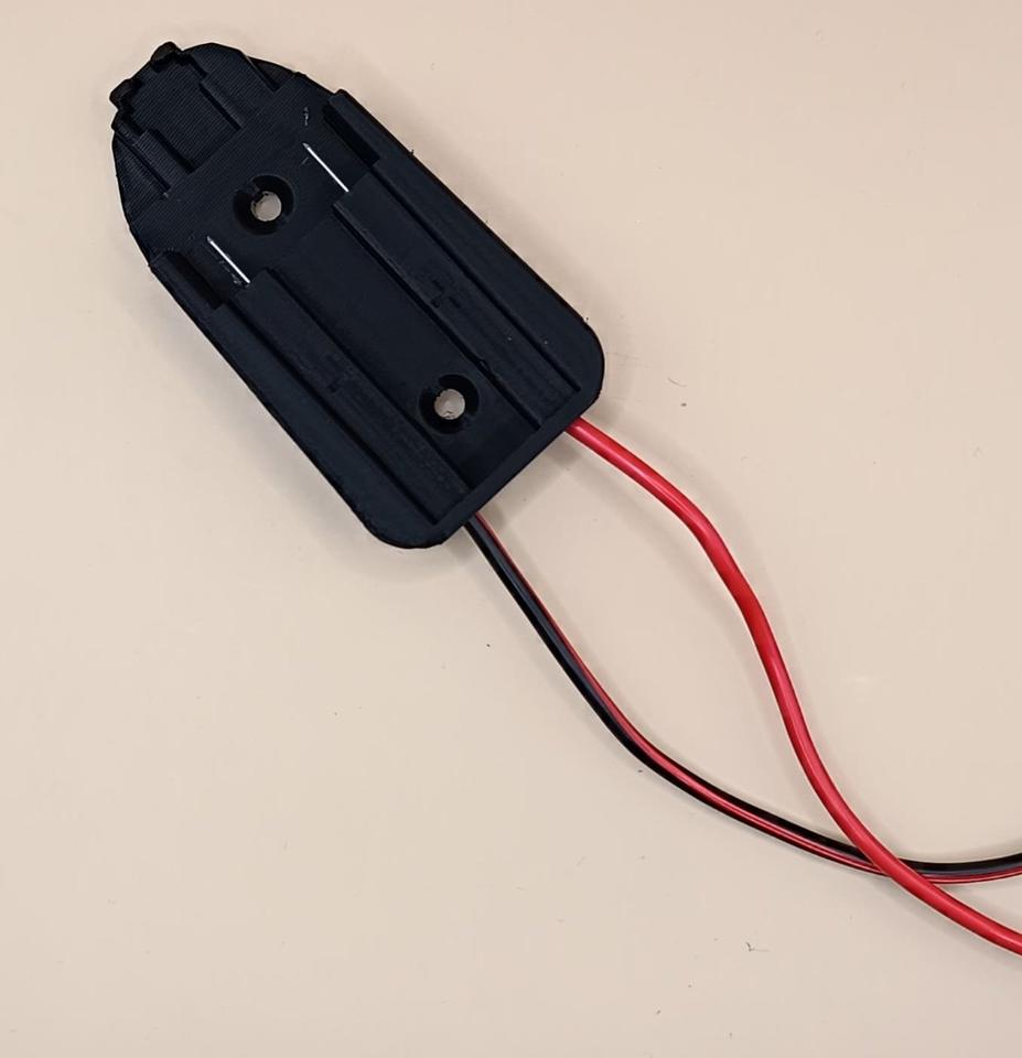 DIY Akku Adapter für Bosch Home 14,4V / 18V /Gardena 18V Alliance in Zöschingen