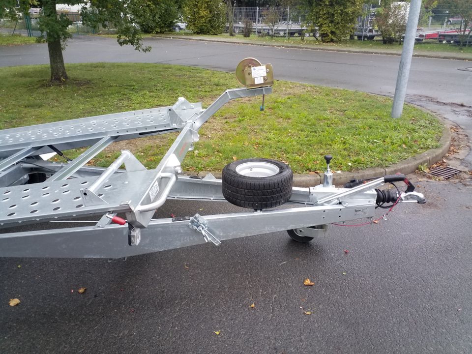 Autotrailer Trailer Autoanhänger mieten leihen PKW Anhänger 2t NL in Hennigsdorf