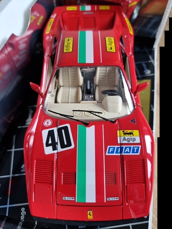 Bburago Ferrari GTO 1984 rot #40 Racing Design 1:18 Cod 3027 in Oberding