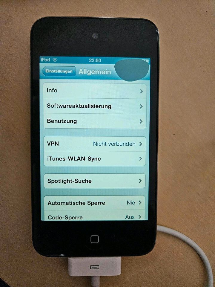 I Pod Touch 4. Generation 8 GB + Docking Station (Philips) in Oldenburg