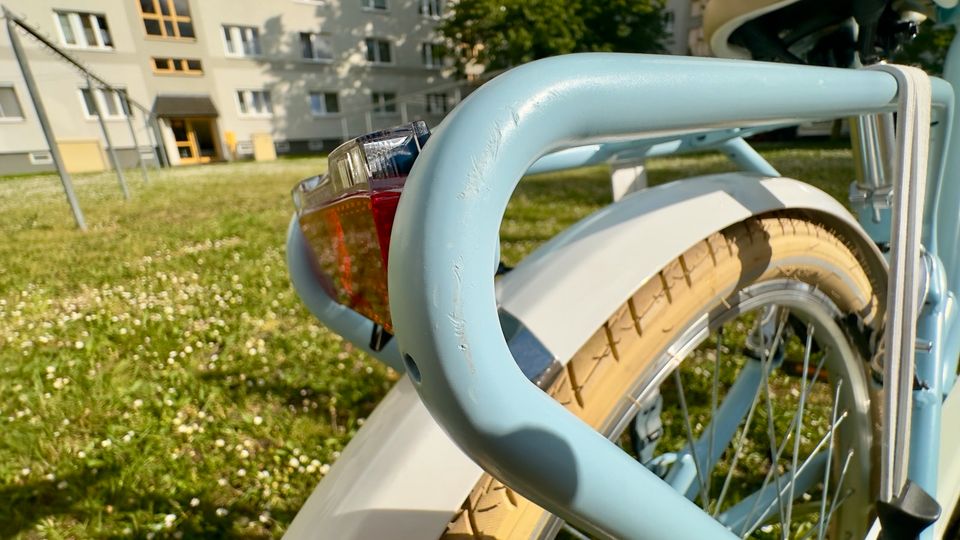Kinderfahrrad 24 Zoll hellblau im guten Zustand in Dresden