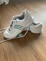 Adidas Tennisschuhe Sand Gr. 39 1/3 Stuttgart - Vaihingen Vorschau