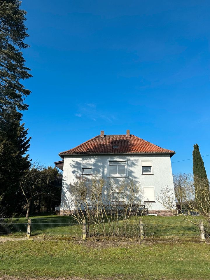 Großzügiges Zweifamilienhaus in einer ruhigen Wohngegend in Wagenfeld