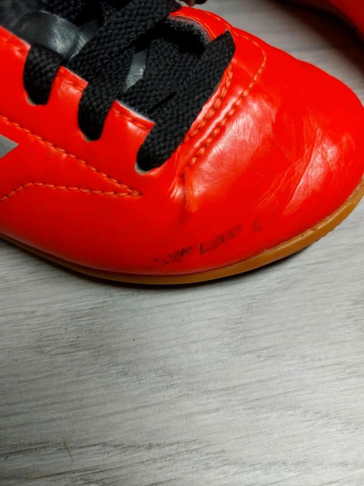 Adidas Hallenschuhe Fußballschuhe rot Größe 30 in Heilbad Heiligenstadt