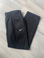 Nike Jogginghose/Jogger schwarz (Größe XL fällt wie M aus) Baden-Württemberg - Ostfildern Vorschau