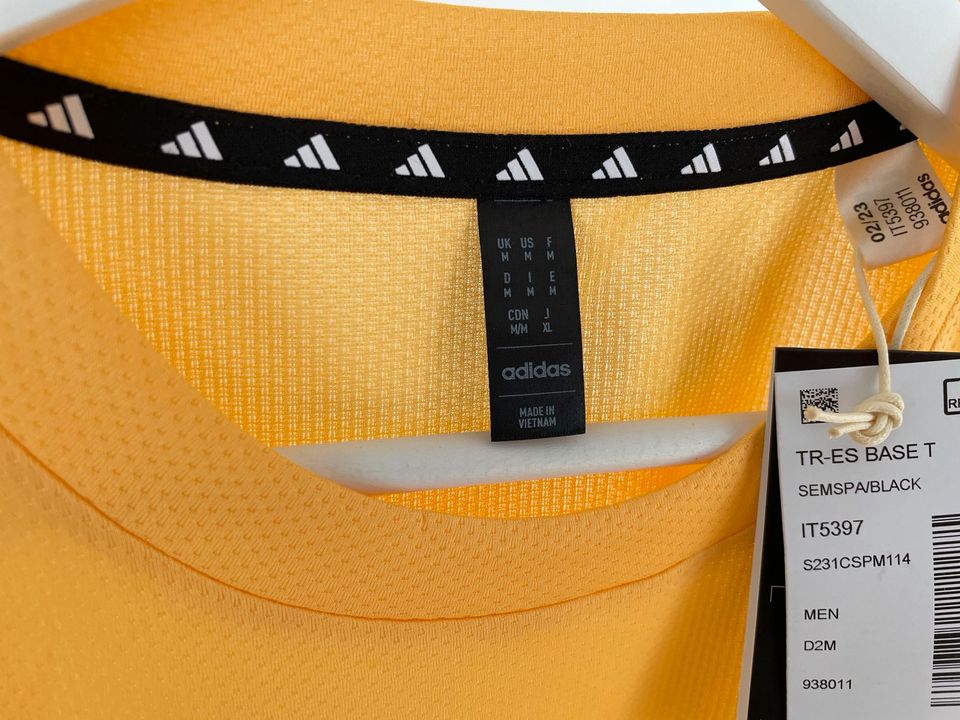 Adidas Sportshirt Größe M in Hallstadt