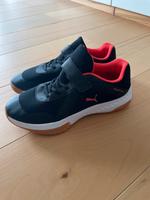 Sportschuh Hallenschuhe Gr. 40 Kr. Altötting - Tüßling Vorschau