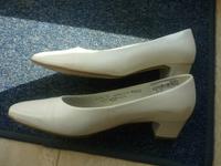 Schuhe zum Brautkleid, Gabor Größe 41, cremeweiß Bayern - Bamberg Vorschau