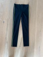 TOP!!! w NEU!!! Tolle H&M Hose Treggings schwarz neongelb Gr 134 Nordrhein-Westfalen - Minden Vorschau