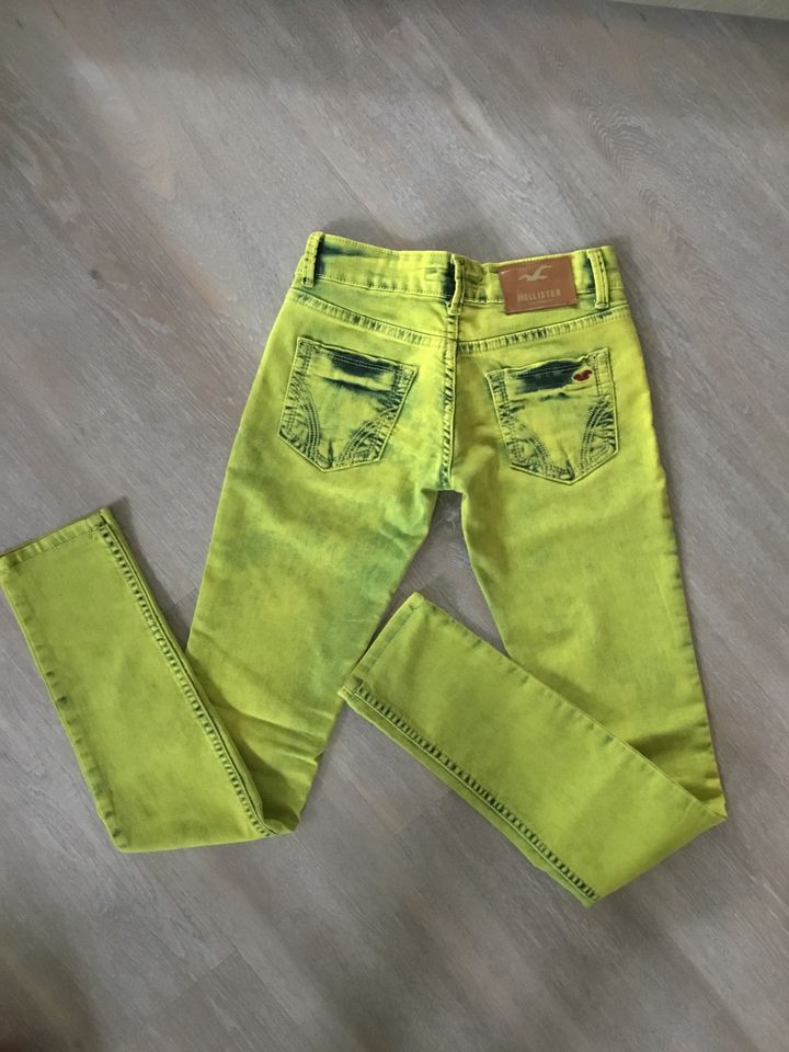 Hollister Jeans tolle Farbe NEU in Bochum