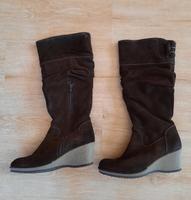 Damen Wildlederstiefel Gr.40 Keilabsatz 15,-€ + 5,-€ Versand Bayern - Buch Vorschau