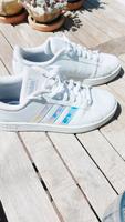 adidas Damenschuhe  gr.40 Nordrhein-Westfalen - Bünde Vorschau