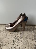 NEU: Elegante Metallic Pumps - Perfekt für jeden Anlass Düsseldorf - Bilk Vorschau