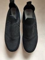 Damen Schuhe/Sneaker 39 schwarz nur einmal anprobiert Schleswig-Holstein - Hennstedt Vorschau