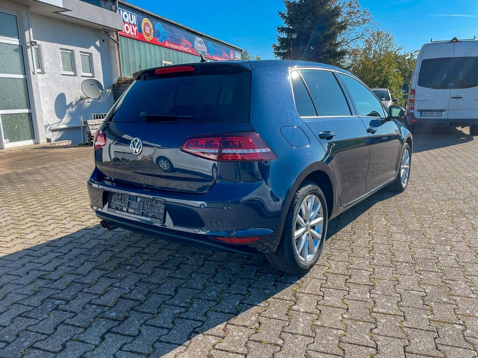 Volkswagen Golf VII Lounge | Standheiz. | Sitzheiz | Kamera in Lauffen