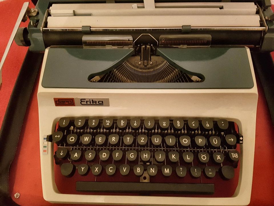 Daro Erika Schreibmaschine von Mai 1977 in Berlin
