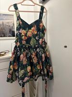 H&M Minikleid Gr.40 dunkelgrün Schleife Blumen Petticoat NEU Hessen - Glauburg Vorschau