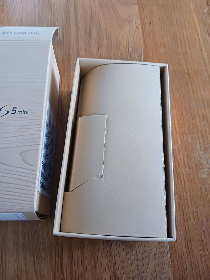 Original Samsung Galaxy S5 mini Original Verpackung Box Karton in Tübingen