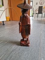 Asiatische Holzschnitz Figur² Niedersachsen - Nienhagen Vorschau