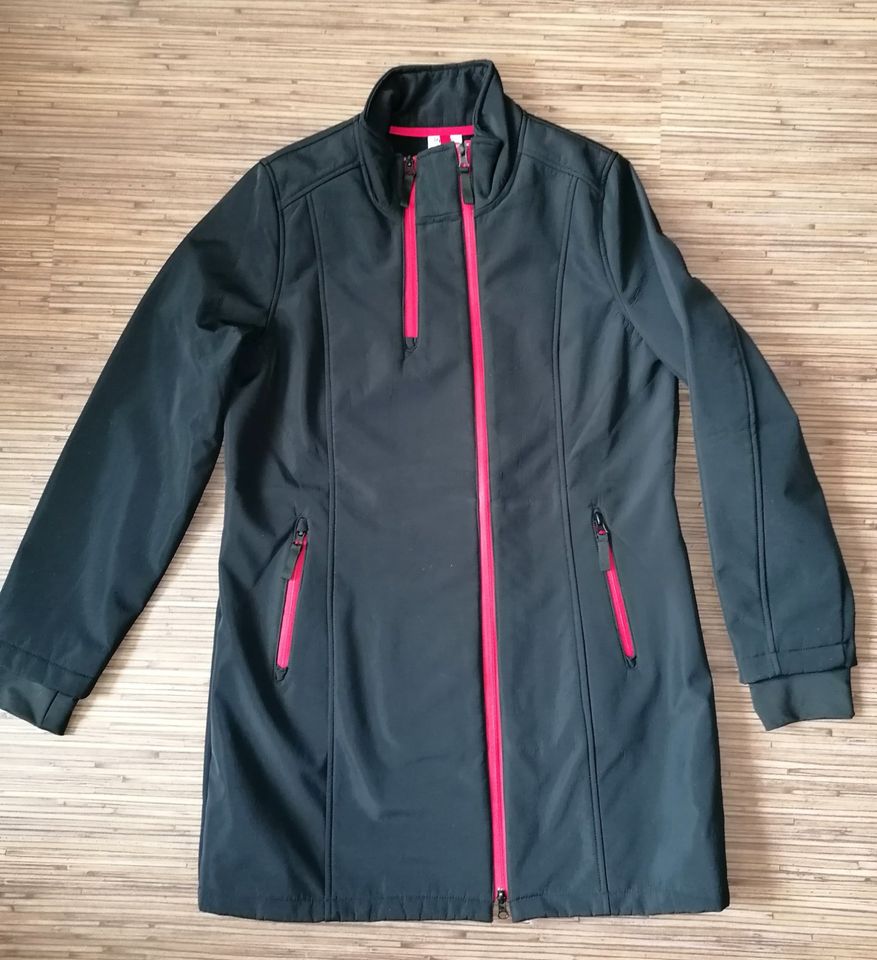 Schwarze Damen-Softshell-Long-Jacke in Gr. M  38/40 in Rehburg