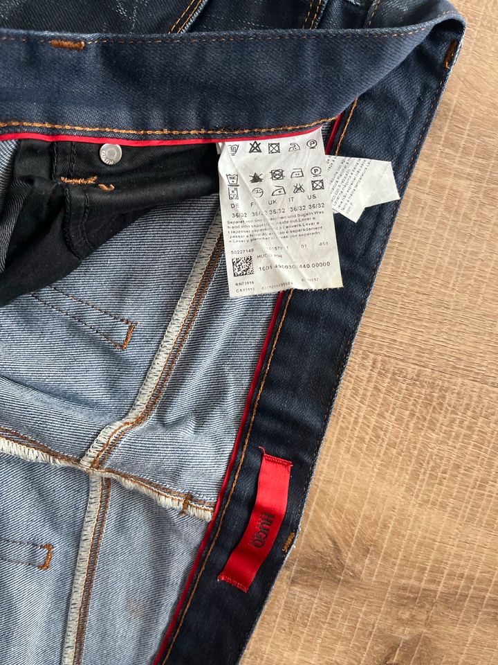 Herren Hose Hugo Boss Grösse 36/32 in Lünen