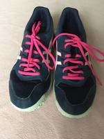 ASICS Sneaker / Volleyball Schuhe Größe 40,5 Nordrhein-Westfalen - Ratingen Vorschau