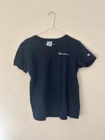 Champion Tshirt, dunkelblau, Größe M Sachsen - Großröhrsdorf Vorschau