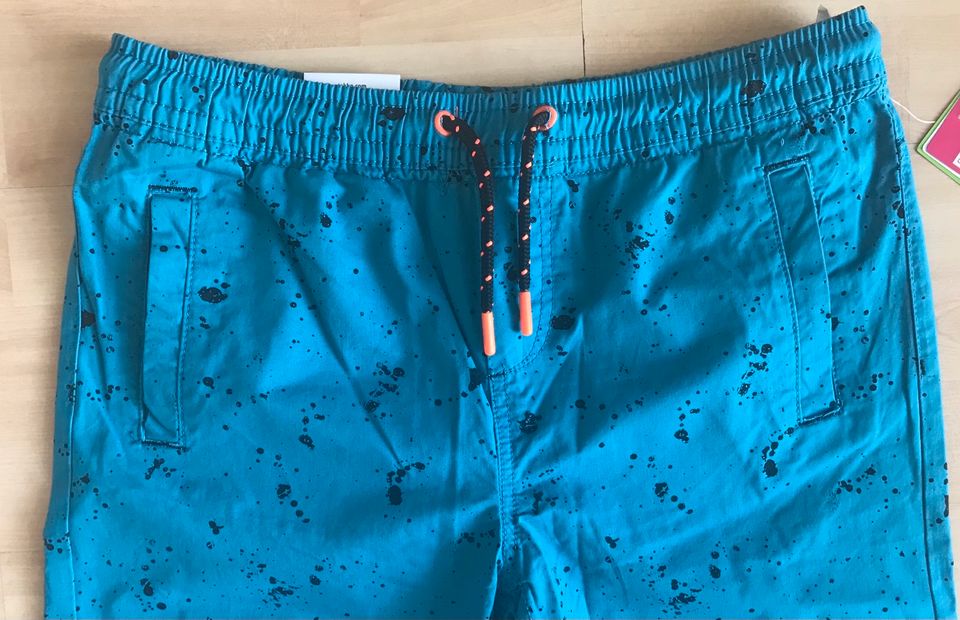 NEUE Bermuda Shorts mit Eingriff-Taschen Gr.170 Jungen in Bramsche