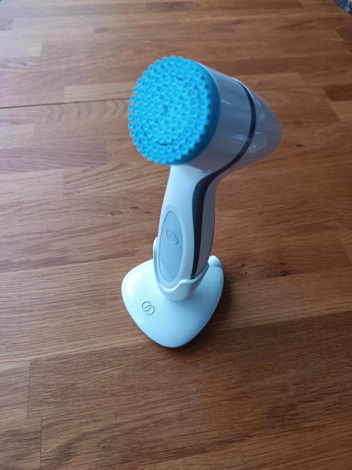 ageLOC LumiSpa von Nu Skin – inkl. Ladestation – guter Zustand in Hilden