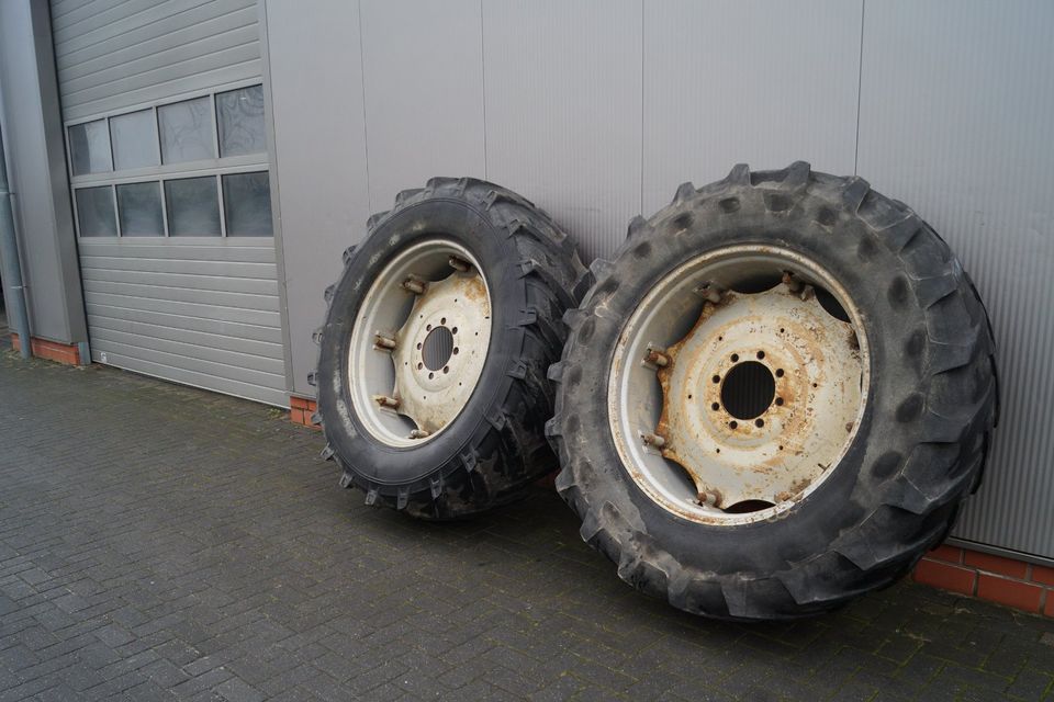 Reifen mit Felgen 520/70 R38 f. Deutz DX 6.10,6.30,Case,IHC,Fendt in Mehringen