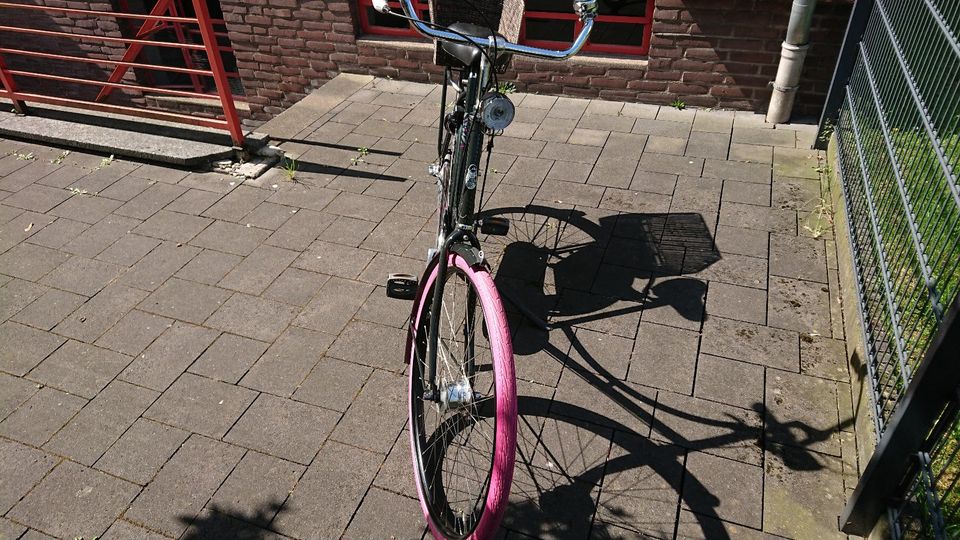 " GAZELLE CLASSIC "DAMEN Fahrrad FAST NEU 28 ZOLL in Duisburg