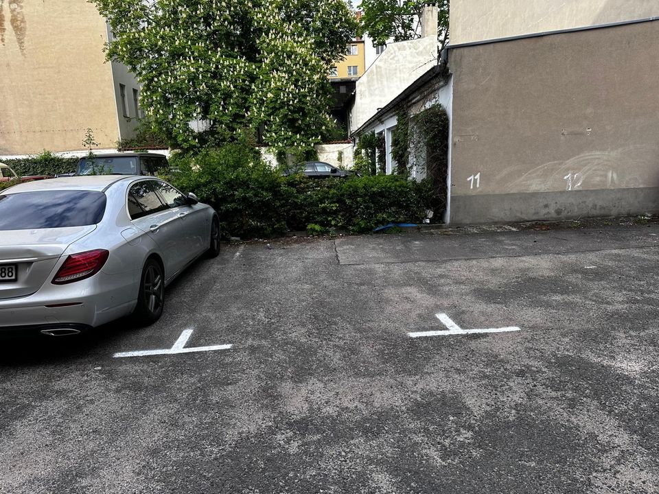 STELLPLÄTZE ZU VERMIETEN in Berlin