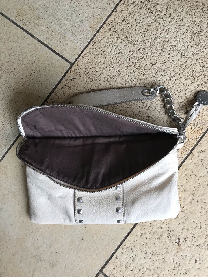 Clutch  Handtasche in Feucht