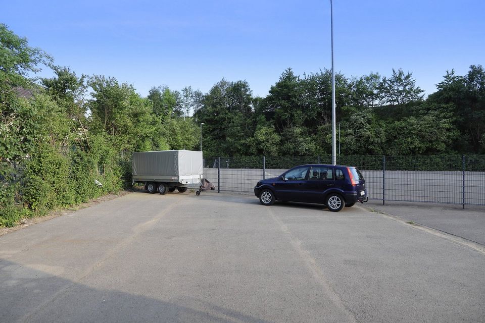 Abstellplatz für Wohnmobile, Container zu vermieten in Kreuztal