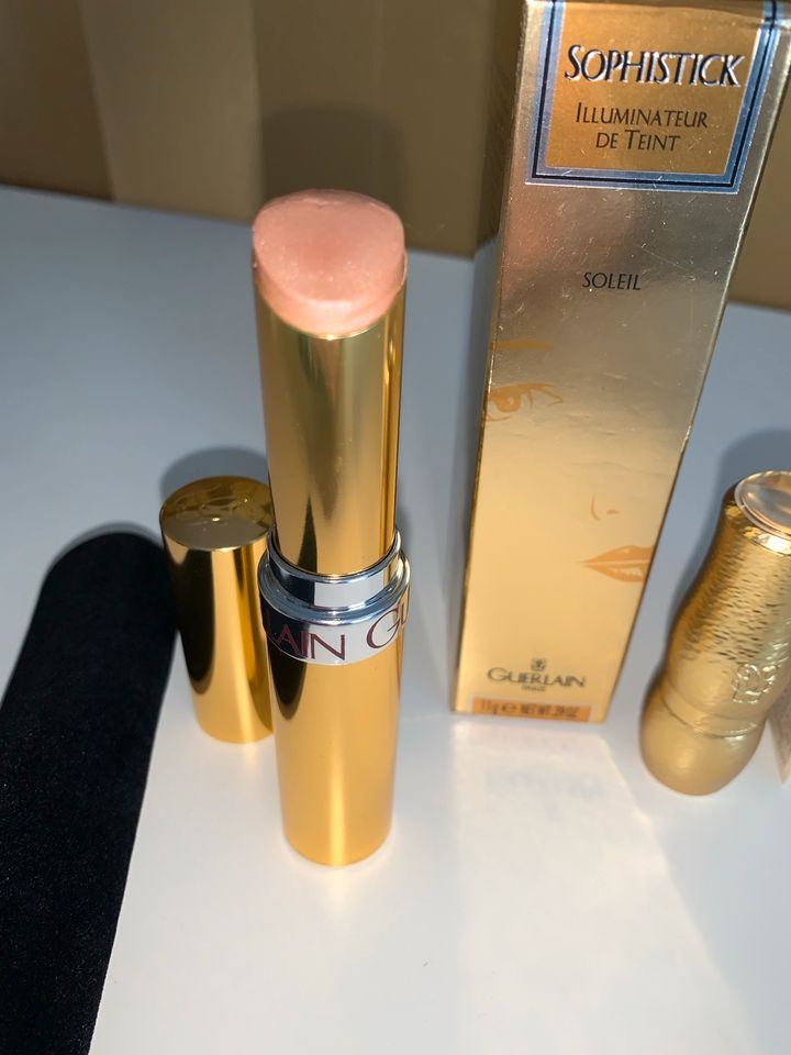 Guerlain Lipstick 381 unbenutzt Illuminateur de Teint sophistick in Reiskirchen