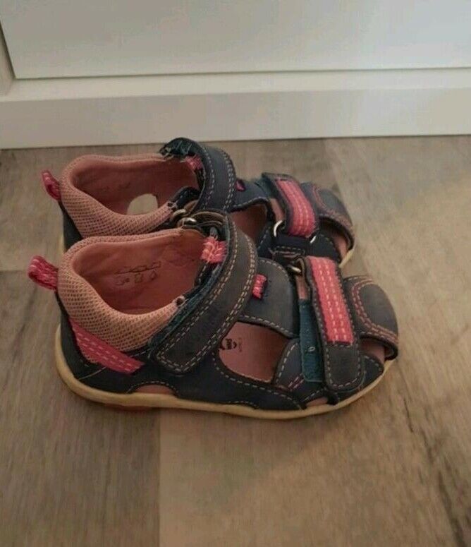 Superfit Sandalen blau pink Herzen Klettverschluss Gr. 22 M IV in Berlin