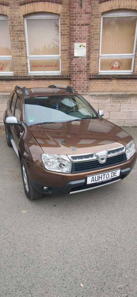 Dacia Duster 4x2 Klima TÜV+Service NEU AHK Leder Klima elektr. Fe in Gehren