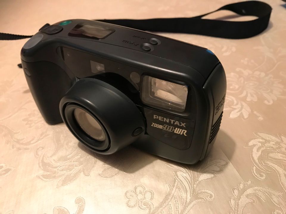 Kamera Pentax Zoom90-WA Rollfilm in Naumburg 