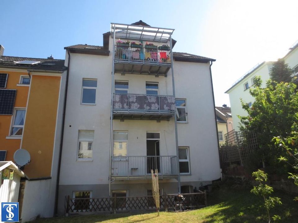 schöne vermietete 2-Zimmer-Etagen-ETW mit Wanne, Dusche und Balkon im EG in Plauen (Ostvorstadt) in Plauen