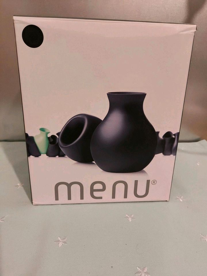 Menu Gummi Vase schwarz neu in Weilrod 