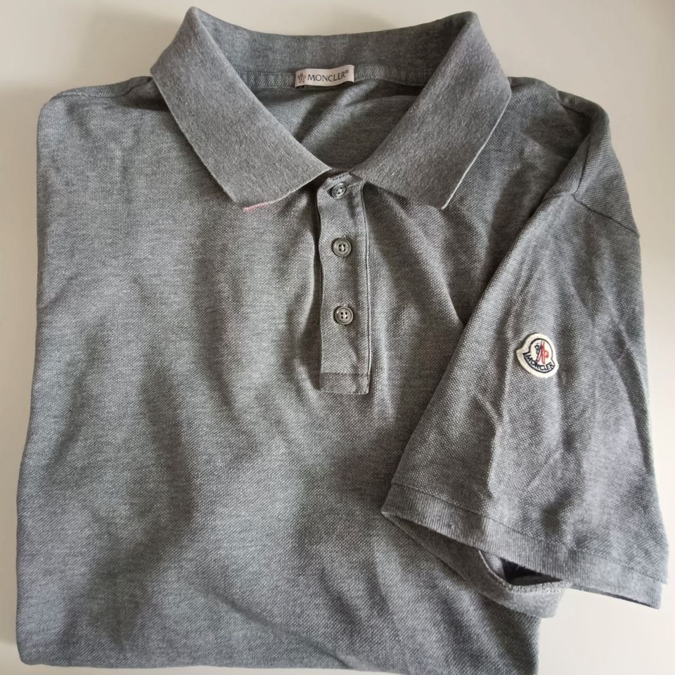 Original Moncler Polo Shirt in Bonn