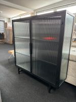 Highboard Vitrine Glas schwarz Metall Retro Nordrhein-Westfalen - Bad Oeynhausen Vorschau