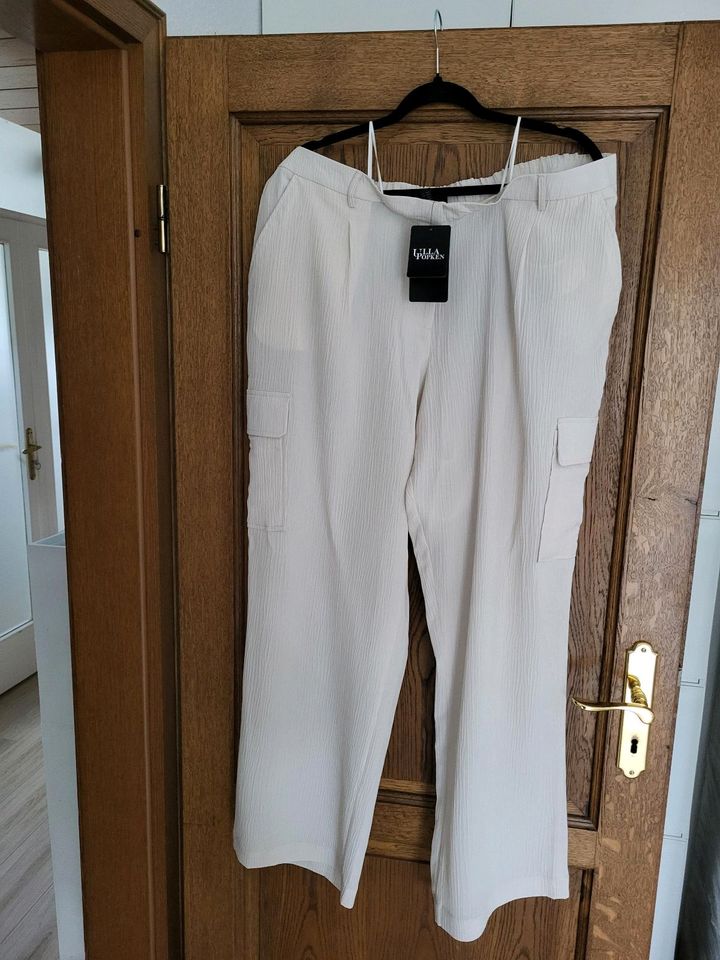 Ulla Popken Outfit Hose mit Weste Gr.50/52 in Bergisch Gladbach