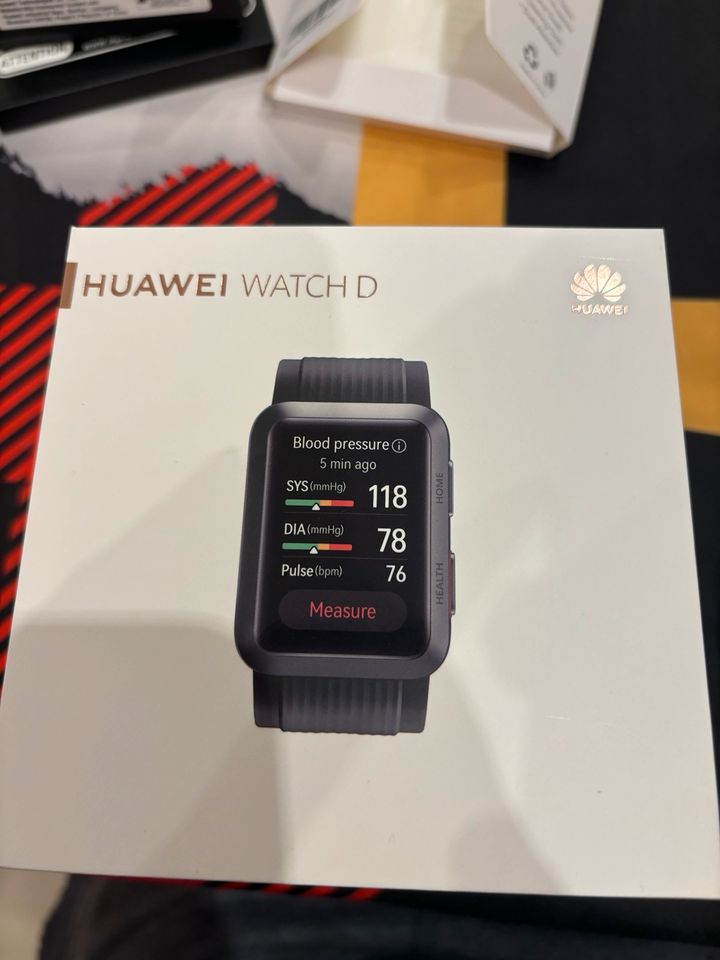 Huawei Mate 20 pro mit Huawei Watch D in Krostitz