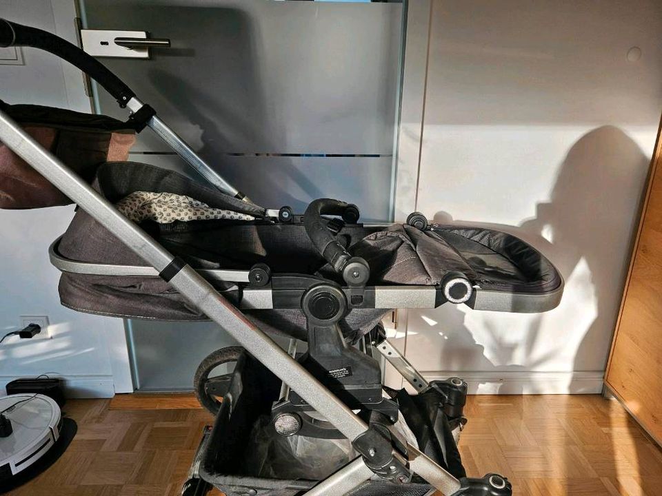 Hartan Kinderwagen Vip GTX mit Zubehör in Bonn