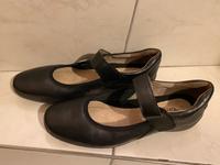 Tamaris Damenschuhe Pumps schwarz Klettverschluss Gr. 41 Leder Niedersachsen - Buxtehude Vorschau