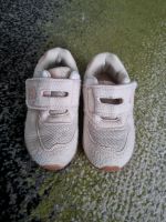 Elefanten Wildleder Turnschuhe in Beige mit Klett Berlin - Spandau Vorschau