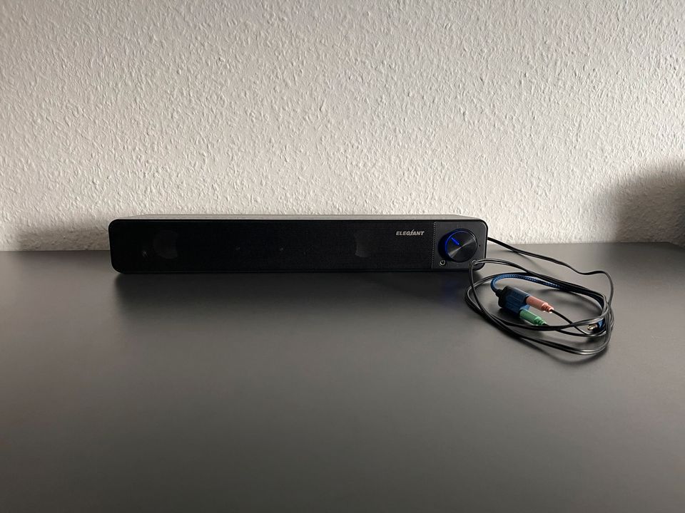 Elegant Mini Soundbar SR200 mit Beleuchtung und USB in Garbsen