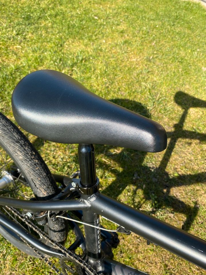 BMX Fahrrad Alu KHE BARCODE LL 20 Zoll nur 10,0kg in Bad Füssing