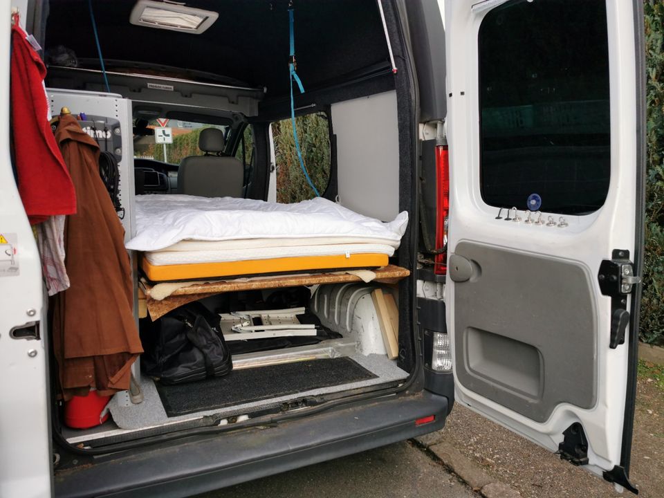 Renault Trafic II Camper in Leipzig